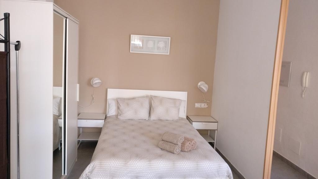 Angosta Del Carmen Apartment Malaga Exterior photo