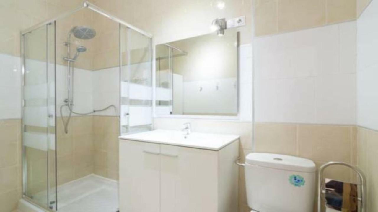 Angosta Del Carmen Apartment Malaga Exterior photo
